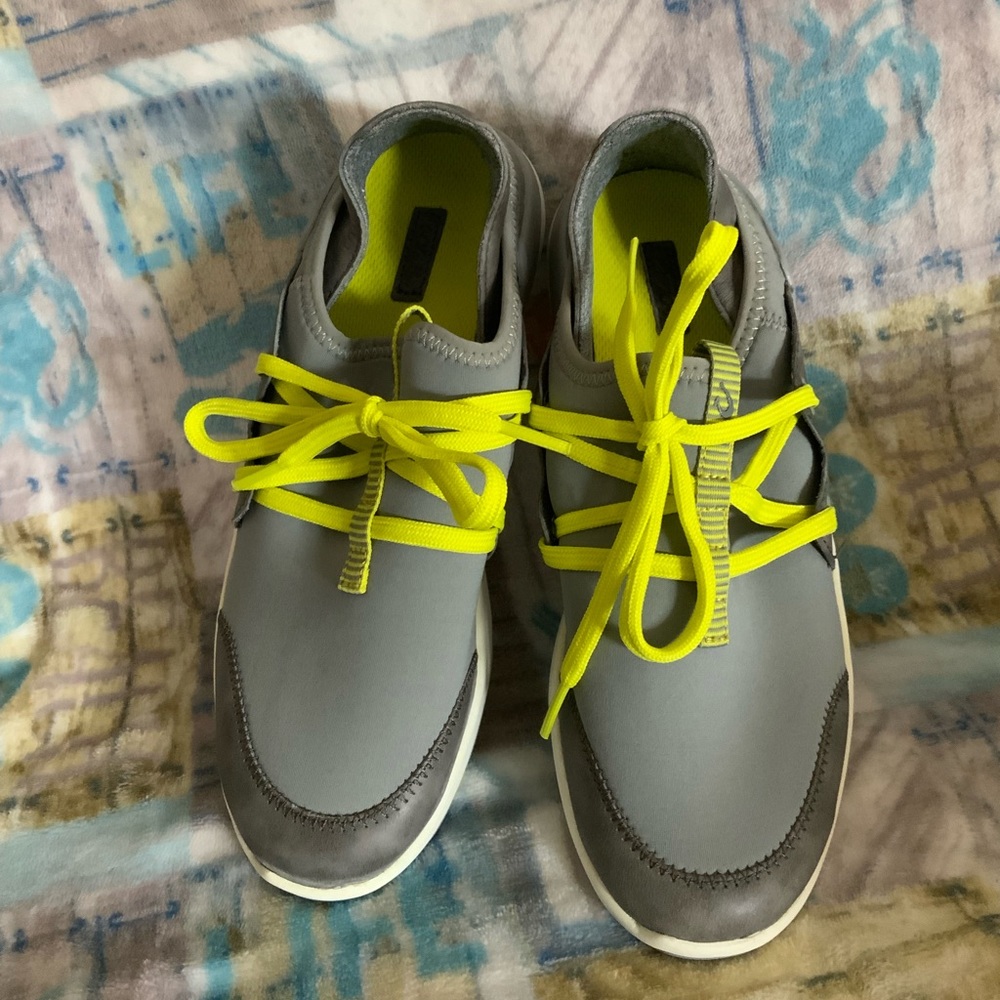 NWOT Olukai Sneakers
